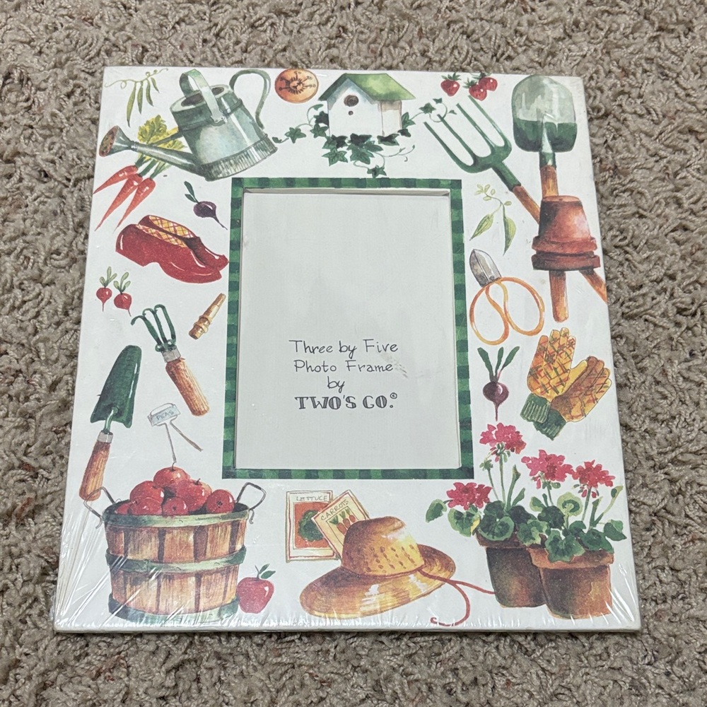 Two's Company Garden Theme Photo Frame